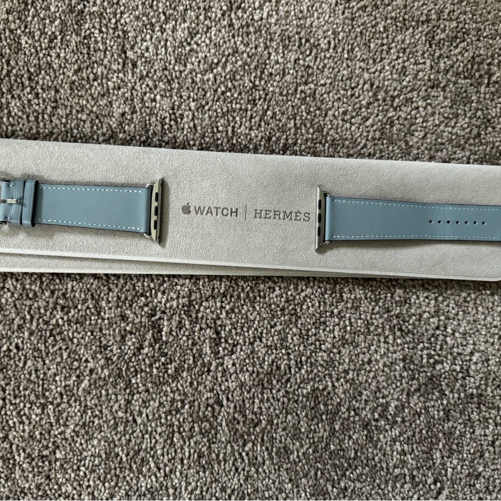 Hermes 45 mm leather band.